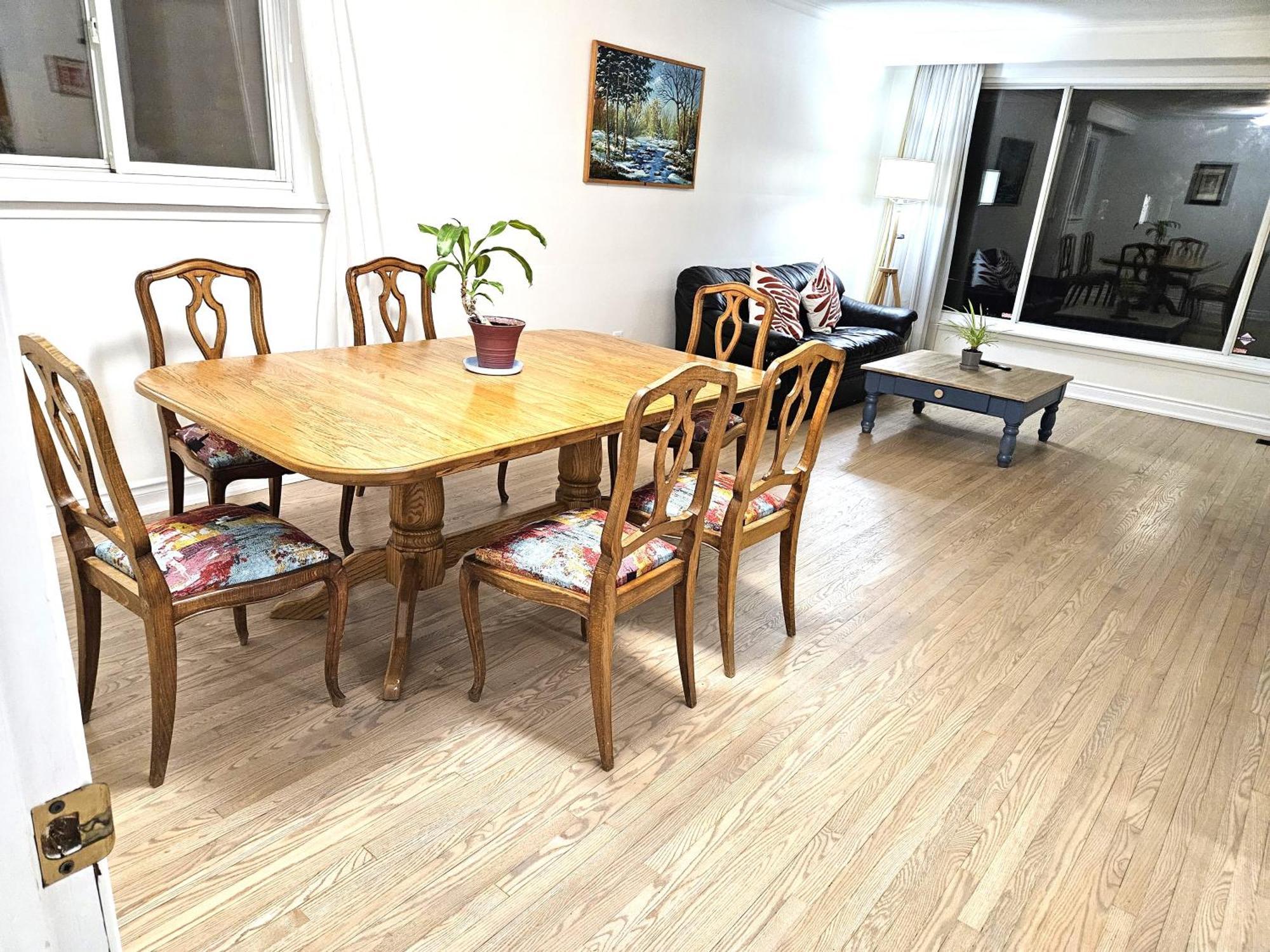 Charming Detached House Near The Airport Apartment มิสซิสซอกา ภายนอก รูปภาพ