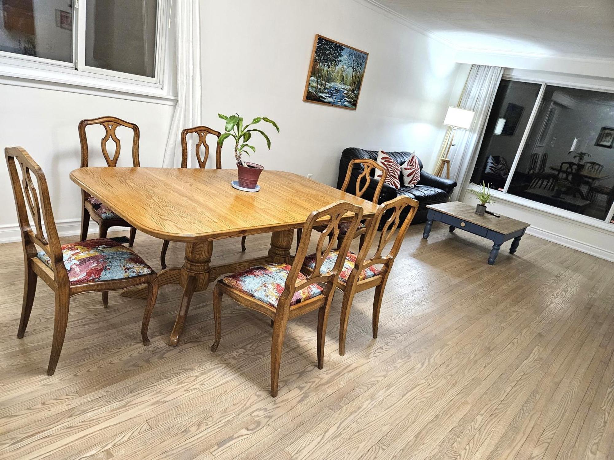 Charming Detached House Near The Airport Apartment มิสซิสซอกา ภายนอก รูปภาพ