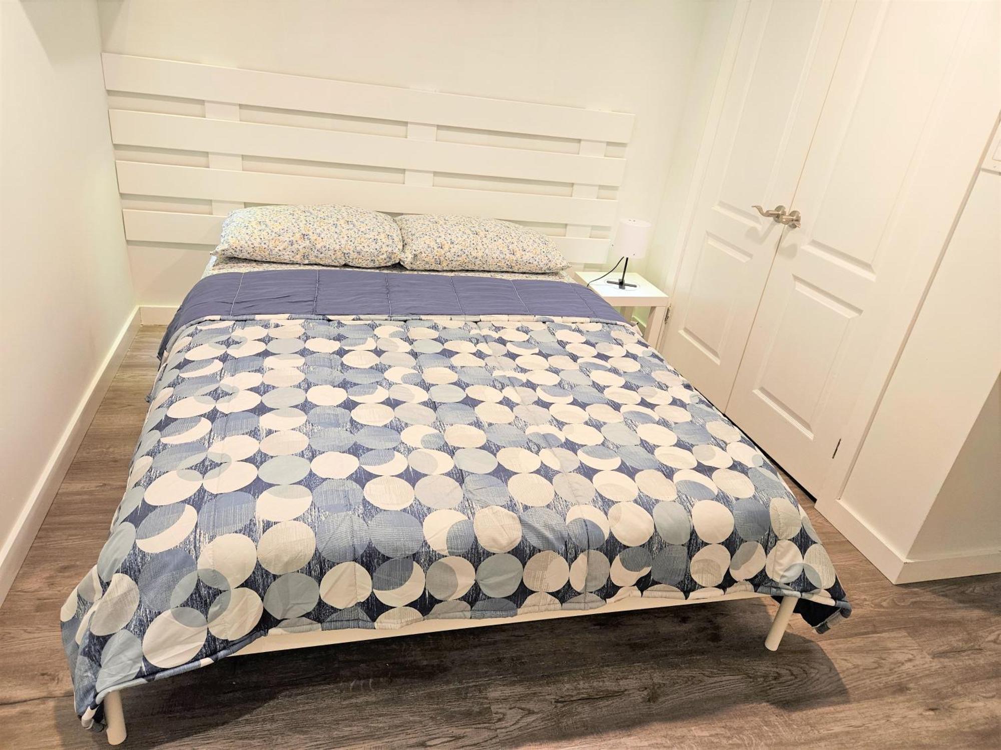 Charming Detached House Near The Airport Apartment มิสซิสซอกา ภายนอก รูปภาพ